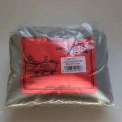 7LB E/Fine Granite Chippings