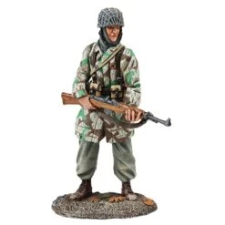 W.Britain Fallschirmjager With G.43 Winter 1944-5